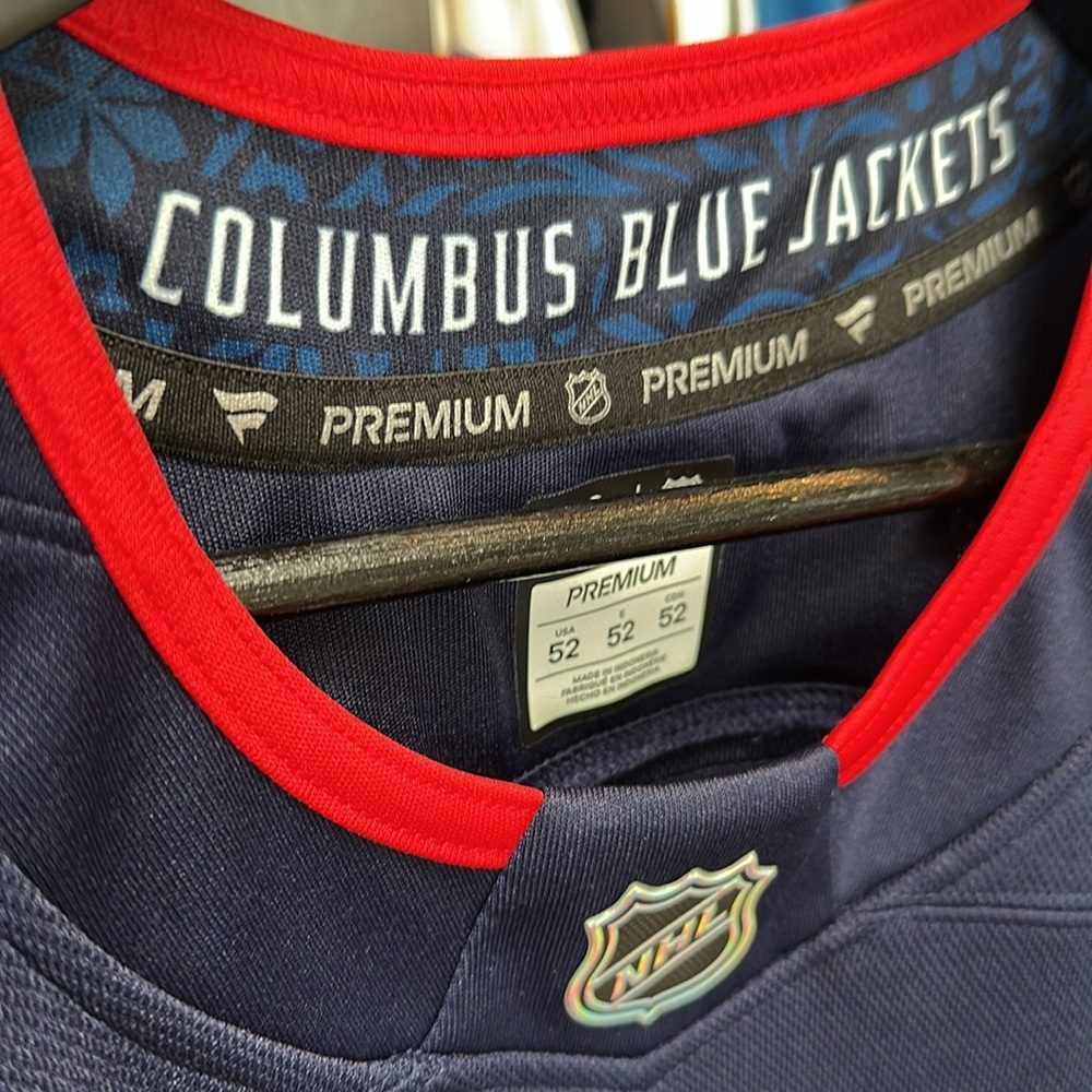 Adam Fantilli Columbus Blue Jackets Fanatics 2025 NHL Stadium Series Jersey - Picture 7 of 10